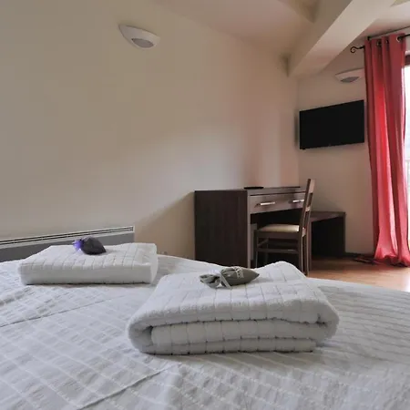 מלון L'inattendu 3*